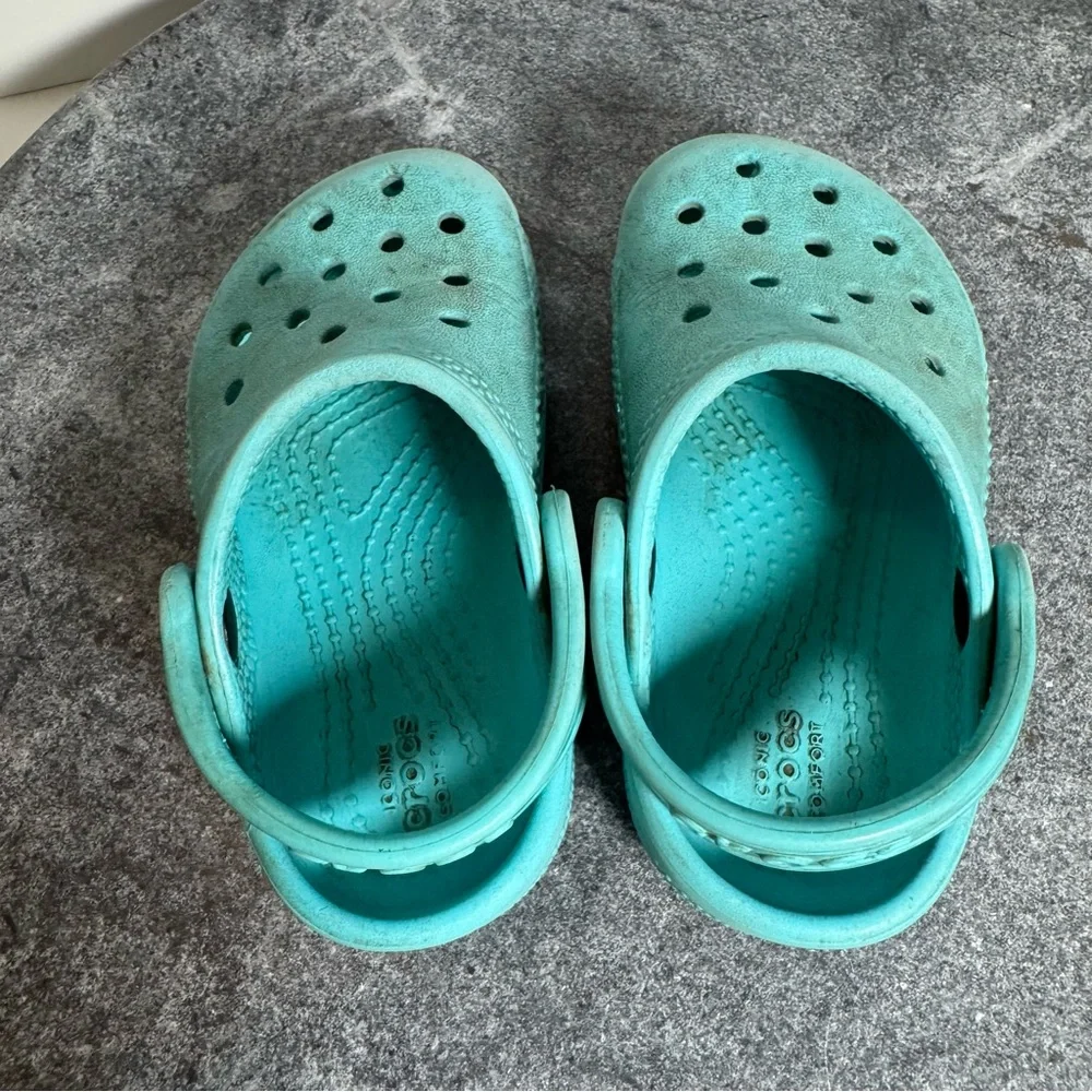 Teal Blue Crocs Rubber Clogs 6